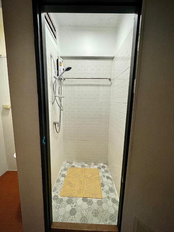 Satop Travelers Guesthouse Chiang Mai Extérieur photo