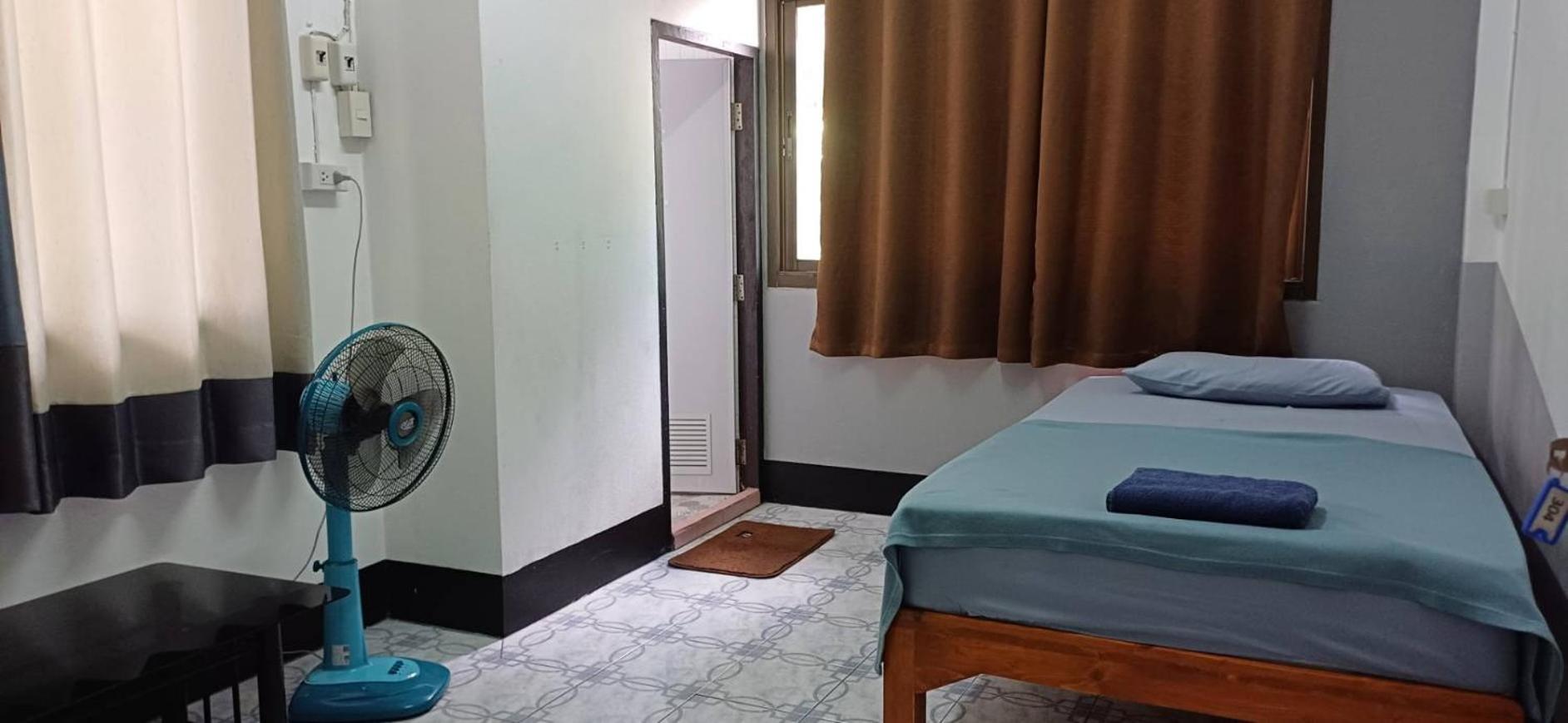 Satop Travelers Guesthouse Chiang Mai Extérieur photo